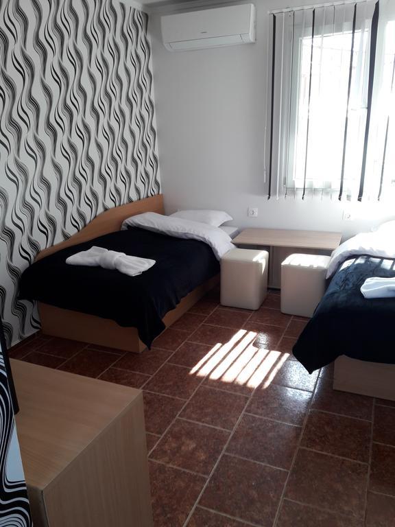 Guest House Tedi 萨帕雷瓦巴尼亚 外观 照片