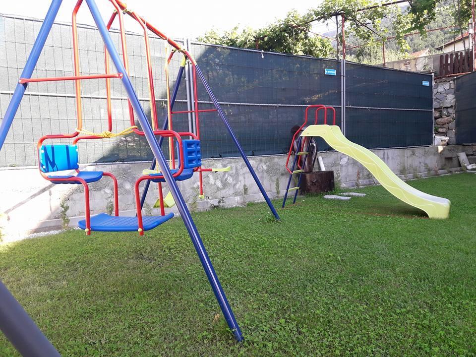Guest House Tedi 萨帕雷瓦巴尼亚 外观 照片